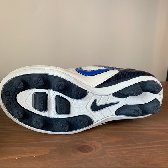 Nike cleats model# 359622-144.   Size 11 toddler boy - Picture 3 of 4